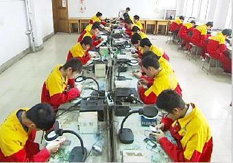學習手機維修專業，自主創業當老板 開啟電子產品修理的致富之路